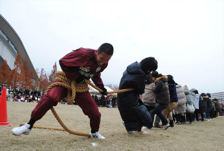 続く第3種目は「綱引き」