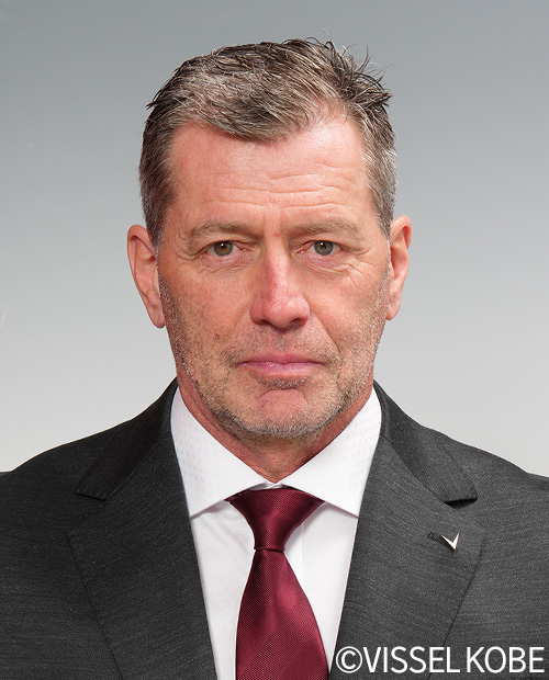 ミヒャエルスキッベ監督