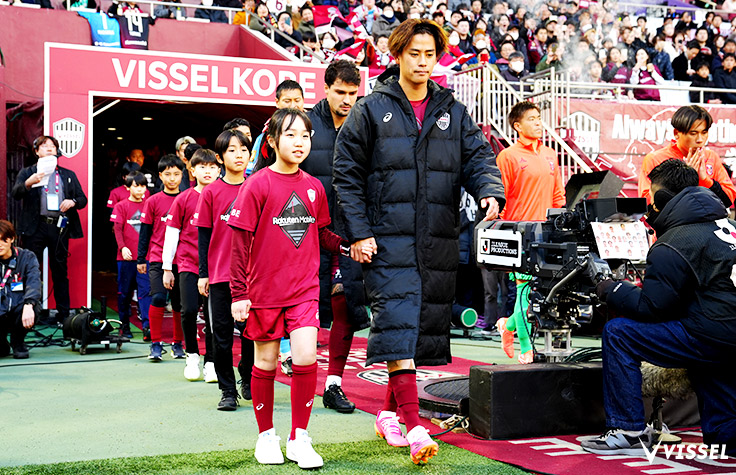 J1王者ヴィッセル神戸、2024新ユニフォームを発表！「強者の