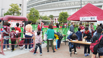 ヤマザキナビスコカップ　フェアプレーフラッグ 0000011715.jpg