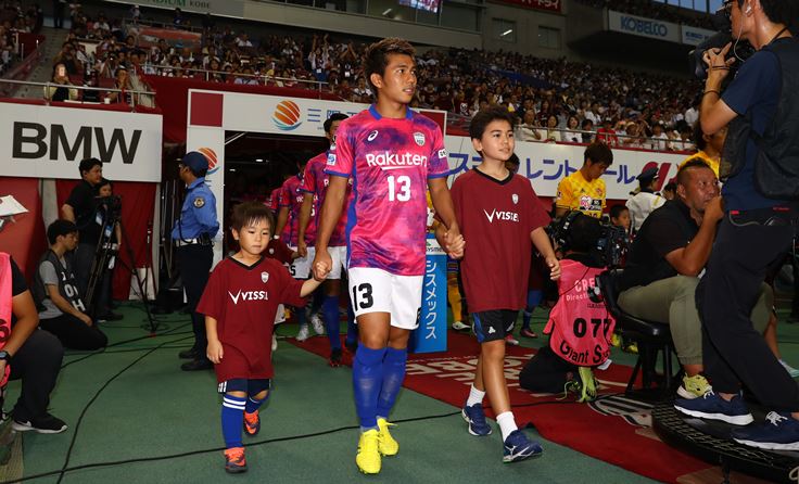 ルーカス ポドルスキ ヴィッセル神戸 開港150年記念サマーユニフォーム