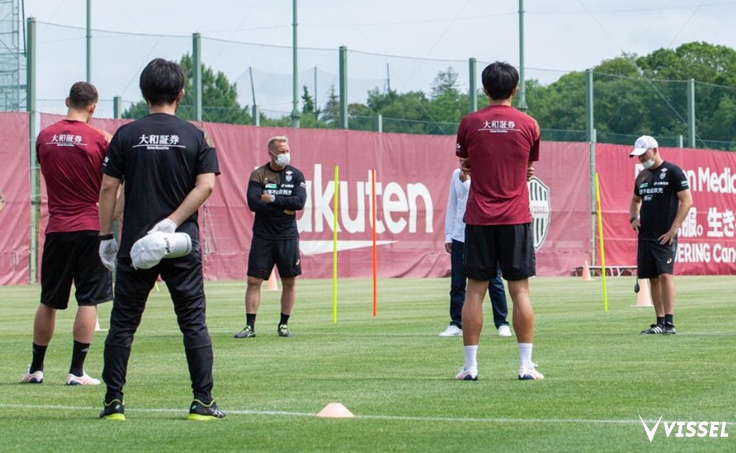 ヴィッセル神戸 ニュース レポート 5 25 月 フィンク監督リモート囲み取材コメント ヴィッセル神戸 ニュース レポート 5 25 月 フィンク監督リモート囲み取材コメント